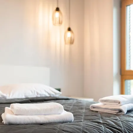 Old Town Nadmotlawie - Sauna & Gym I 10min Deptak Apartment